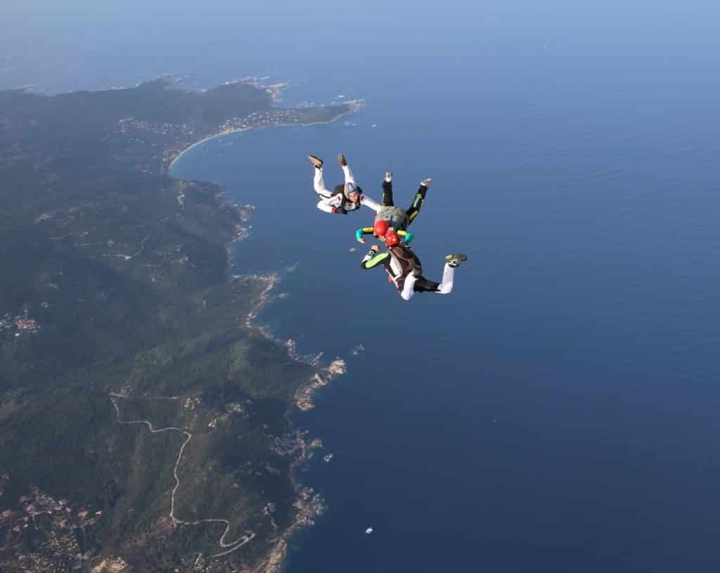 Saut d'initiation parachute en PACA