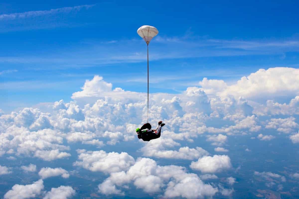 Saut en parachute PACA Newton