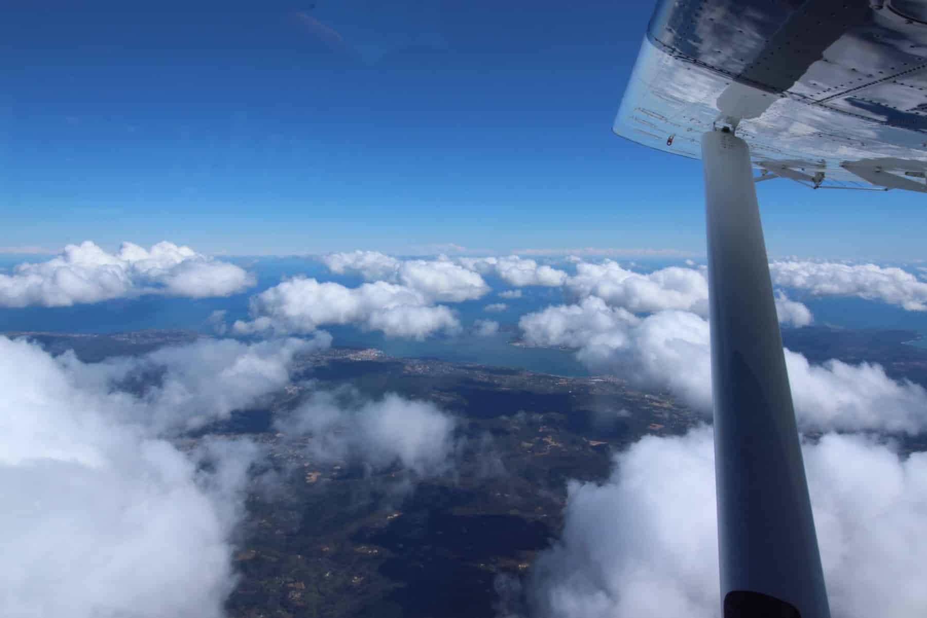 saut en parachute var Newton Parachutisme